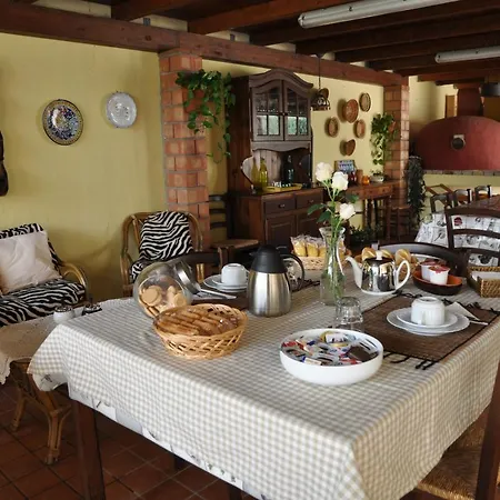 I Gerani לינה וארוחת בוקר פלומיני די קווארטו