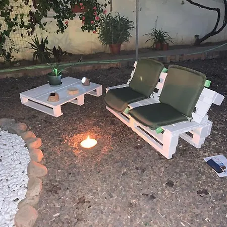 לינה וארוחת בוקר I Gerani