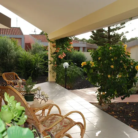 לינה וארוחת בוקר I Gerani פלומיני די קווארטו