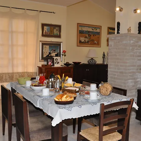 לינה וארוחת בוקר I Gerani