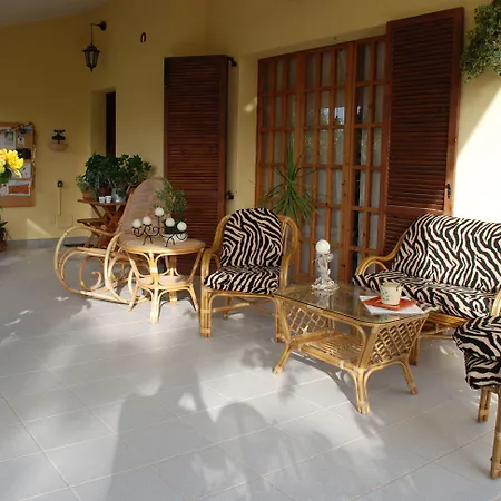 I Gerani לינה וארוחת בוקר פלומיני די קווארטו