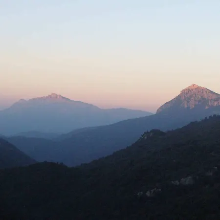 I Gerani 3* פלומיני די קווארטו