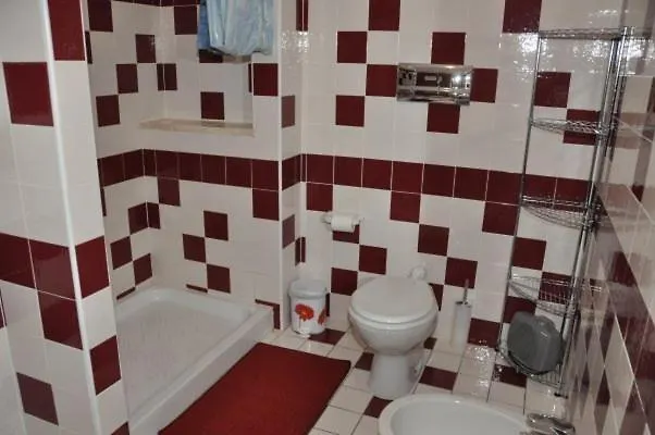 住宿加早餐酒店 艾哲拉尼住宿加早餐旅馆