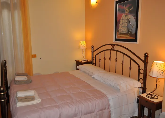 艾哲拉尼住宿加早餐旅馆 住宿加早餐酒店 3*