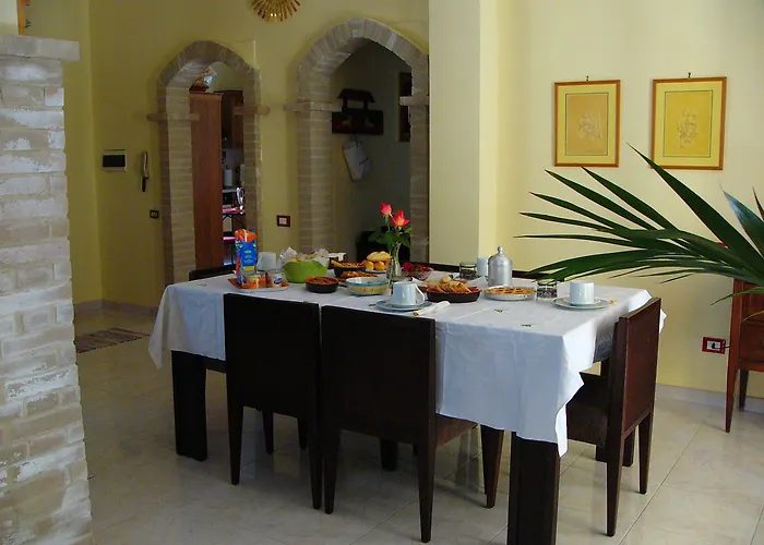 住宿加早餐酒店 艾哲拉尼住宿加早餐旅馆 3*